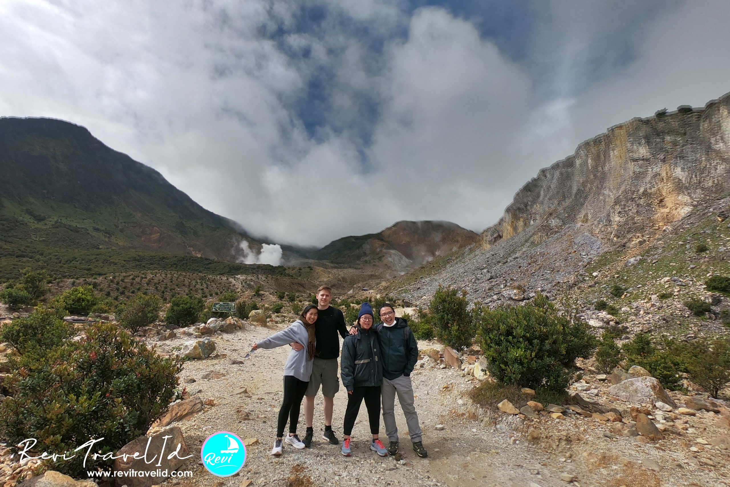 Paket Gunung Papandayan Garut Jawa Barat